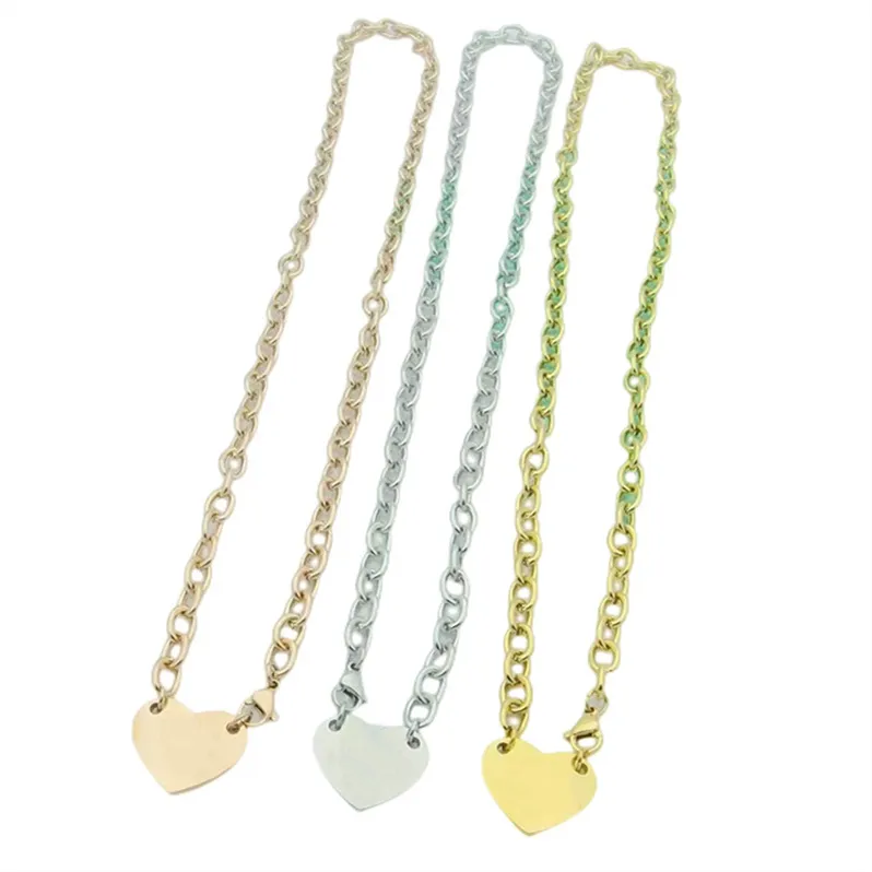 Modedesigners armband kvinnor persika hj￤rthalsband designer halsband smycken set f￶r guld/silver/rose charm armband lyxm￤rke som br￶llop f￶delsedagspresent