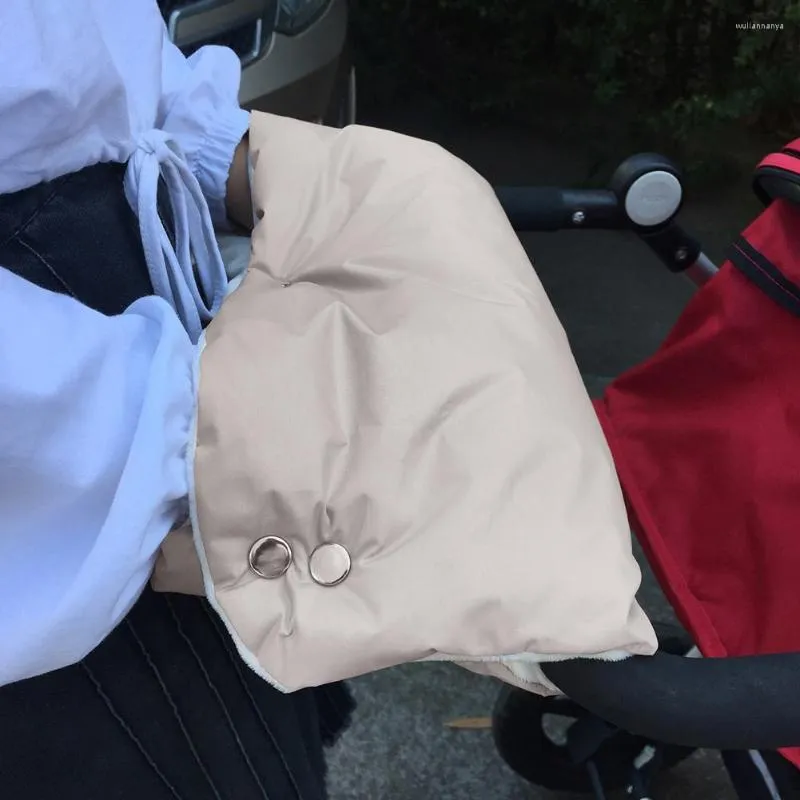 Coperte Baby Buggy Clutch Cart Guanti da esterno Guanti ispessiti Coperta per le mani