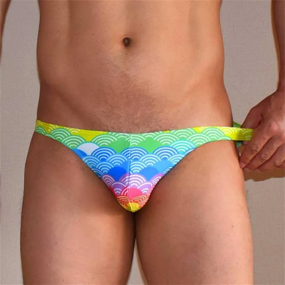 Sexy Mens Bikini Swimwearwear Butra de natação Pouco de natação para jovens meninos de maiô de praia shorts zwembroek homem desmiit 22274z