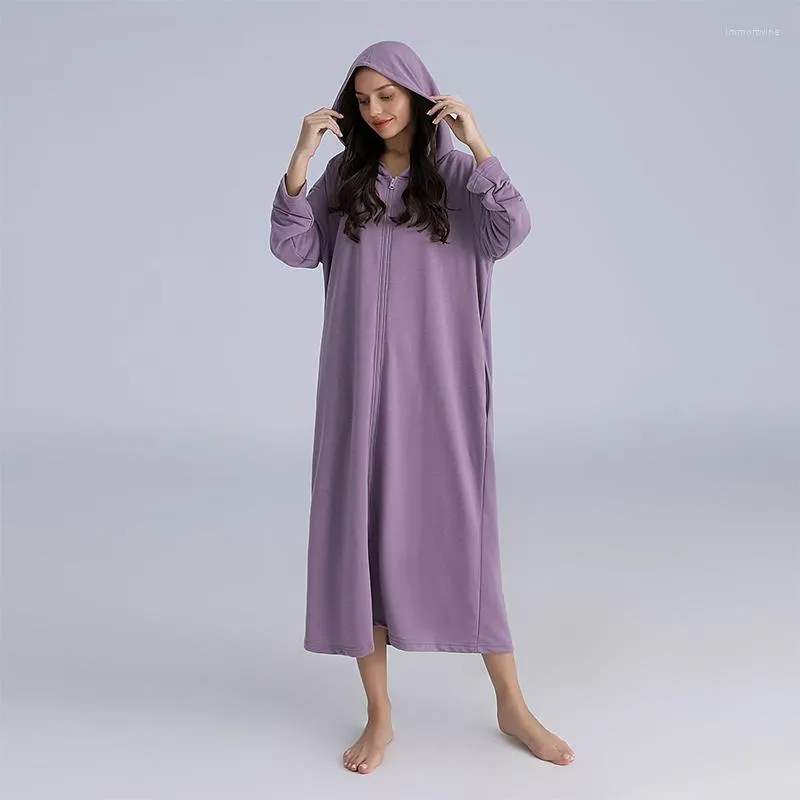 Vêtements de nuit pour femmes Peignoir à capuche pour femmes Solid Zipper Automne Hiver Couple Robe de chambre à manches longues Robe de bain en vrac pour femme 2022