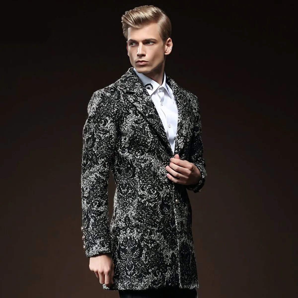 One Piece Wedding Tuxedos Men Suits Jacquard Weave Modern Formal Slim Two-Button Customized Fit Notched Lapel Three Outer Pockets Medium Long Coat