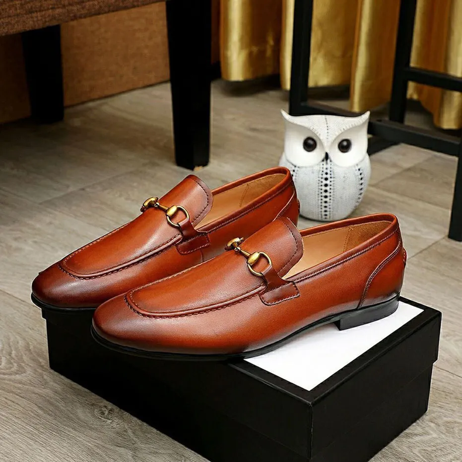 2023 Mens Fashion Genuine Leather Slip-on Oxfords Men Business Office Work Formal Dress Shoes Brand Designer Party Wedding Flat Shoes Size 38-45 MKJKKK mxk900002