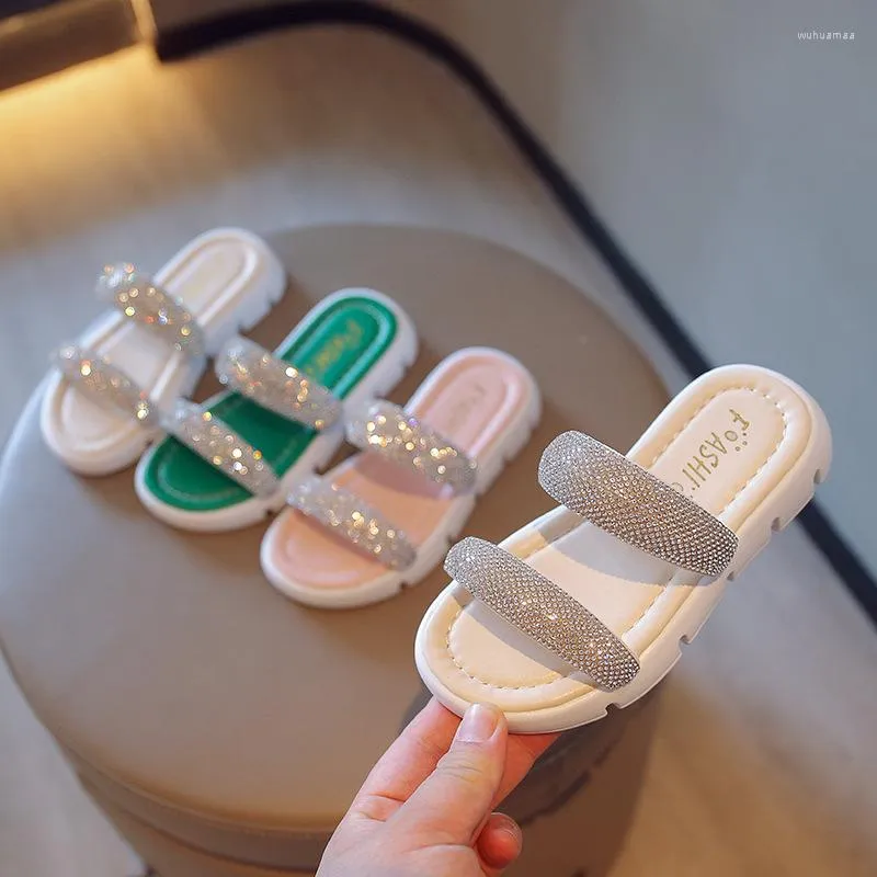 Slipper Girls Swinestone Slippers 2022 Summer Fashion Princess Outdoor Open-Toe Kids Студент Слушатели. Сандалии.