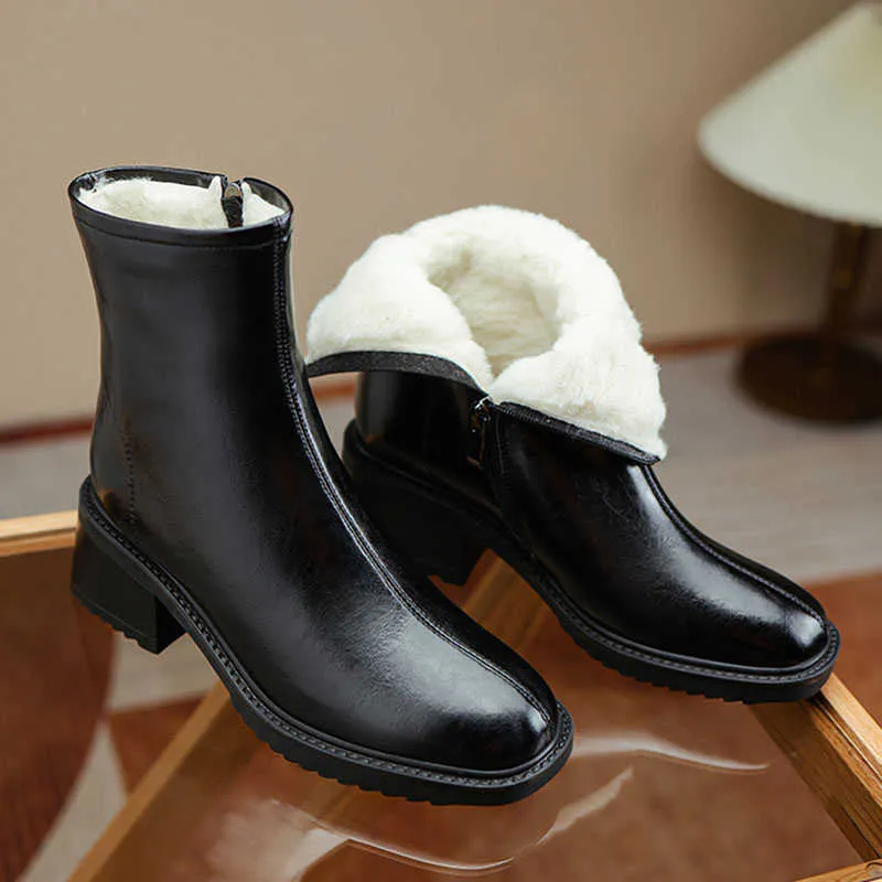 Botas de couro marrom preto inverno para mulheres 2023 espessos quentes de pelúcia longa salto alto sapatos de motocicleta Mulher 221215