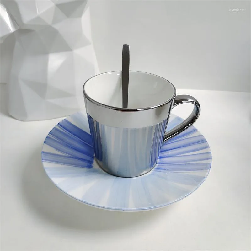 Tassen Handbemalte Keramik-Reflexions-Kaffeetasse, Schmetterling, kleiner Luxus, Netz, roter Spiegel, exquisite Galvanik-Tumbler-Tassen