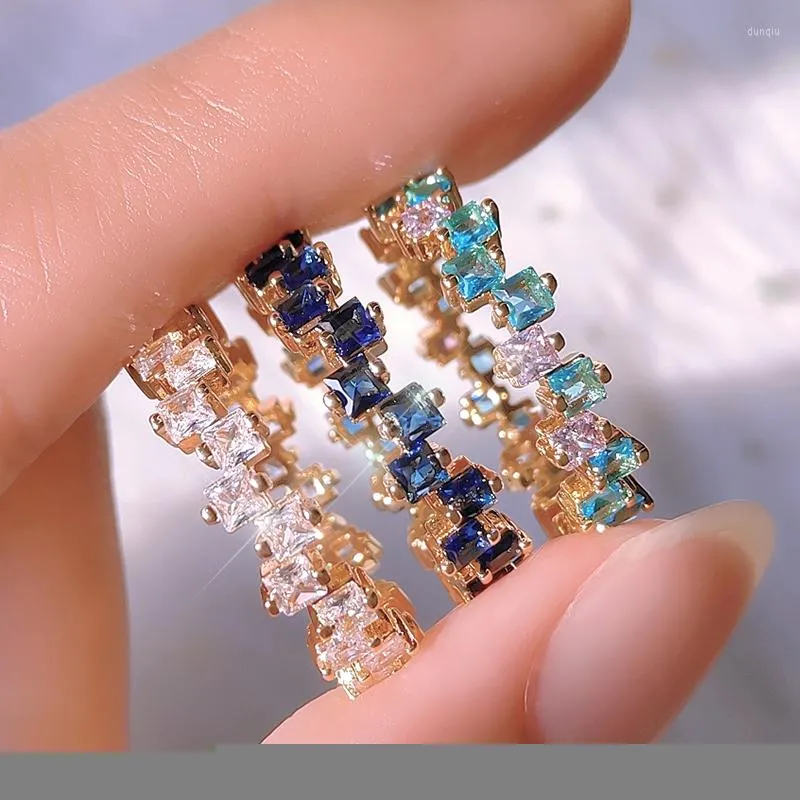 Bagues de grappe UILZ magnifique promesse de zircon cubique bleu pour les femmes coupe carrée disponible Noble bijoux de mariage anneau fille cadeau