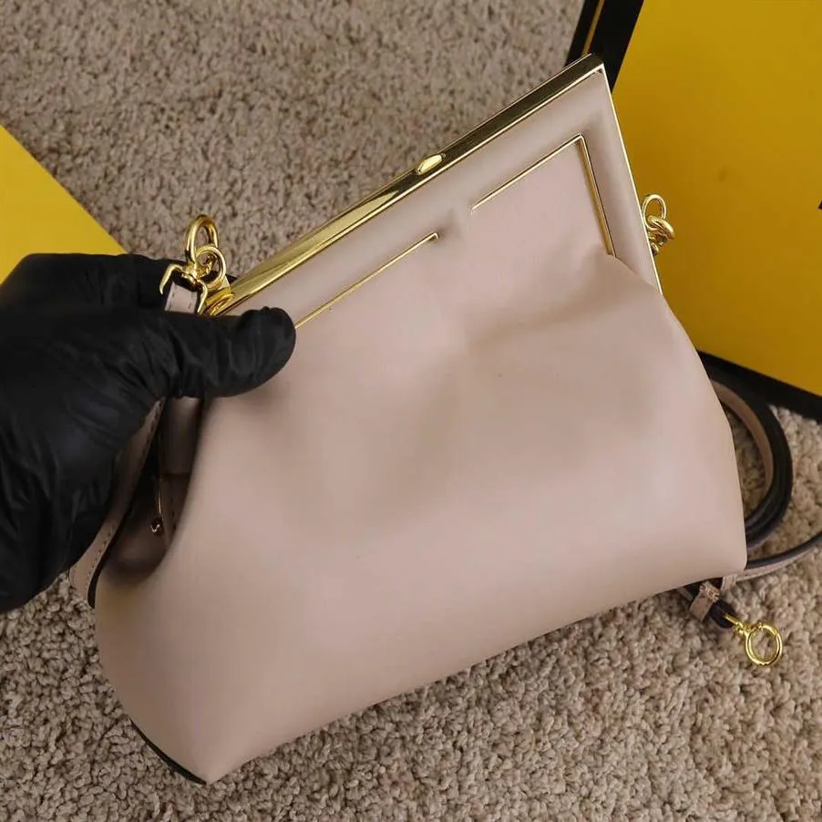 Luxury Designer Handbags First Clutch Bag Metal Hemming Genuine Leather New Fashion women handbag Ladies Single Shoulder Messenger2515