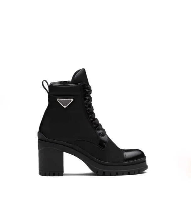 أحذية نسائية مصممة من الجلد والنايلون بكعب منخفض للسيدات من طراز Monolith Runway Brixxen جورب جلدي أسود ثلاثي النعل أحذية عالية للقتال مع صندوق أصلي