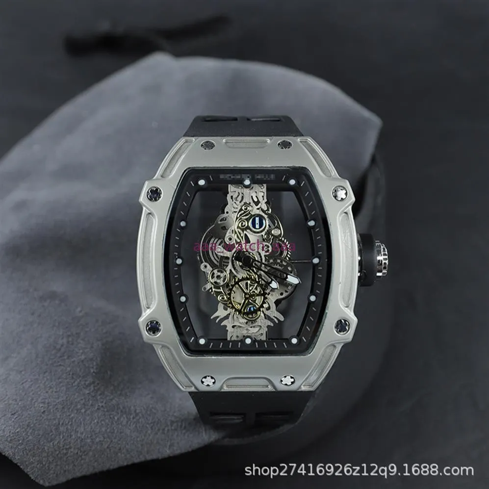 В последней версии Skull Sports Sports Начаты есть мужская и женская модная Quartz Watch3524