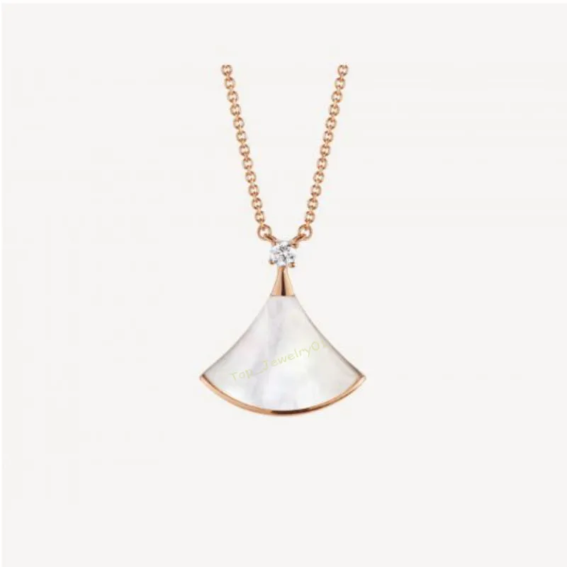 WomensJewelry Shell pendant necklace gem pendants necklace diamond gold Sweat-proof and colorfast ladies fashion charmnecklace