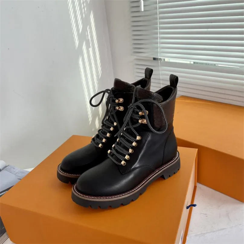 Luxury Designer 23FW Territory Flat Ranger Boots Calf Leather And Shearling Treaded Gummi Yttersula Chunky Winter Martin Boot Sneakers storlek 35-41