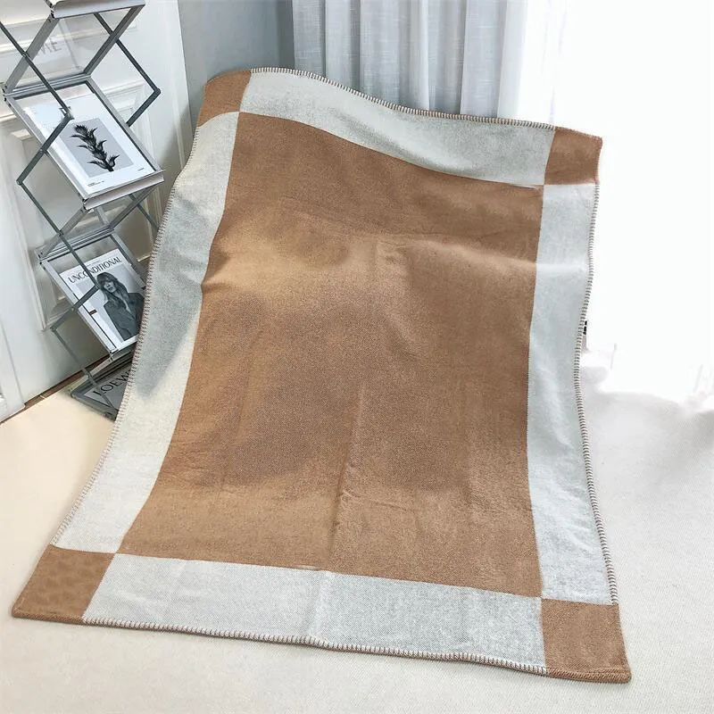 Yumuşak mektup kaşmir tasarımcı battaniye atma ekose eşarplar bayan ev yatak klasik yetişkin artı boyutu kareli pazen tıknaz giyilebilir tasarımcı halı lüks battaniye