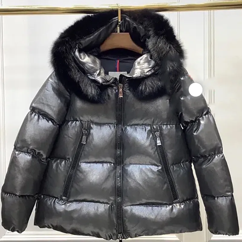 Designer Femmes Long Style Doudoune Monclaire Badge Brodé Femmes Hiver Hairball Puffer Manteau Vestes Femme Étiquetage Complet Couleur Noir