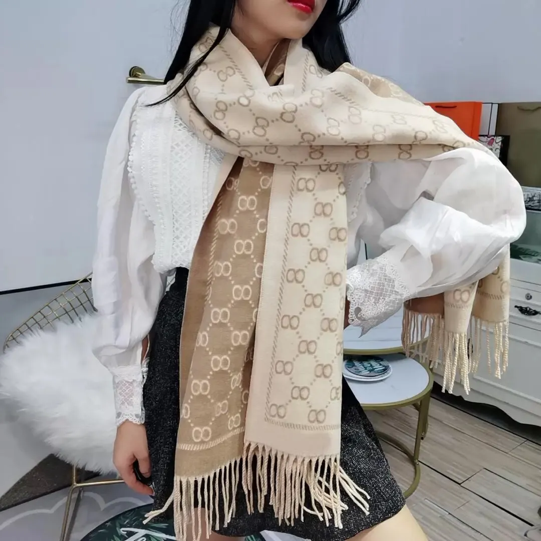 Stylish Women Cashmere Scarf Classic Full Letter Designer Scarf Soft Smooth Warm Wraps with Tag Autumn Winter Long Shawl Gift Must-Have 6 Styles