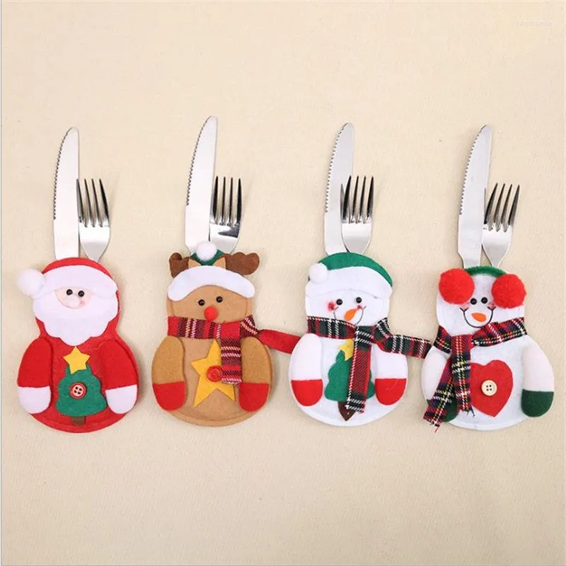 Dekoracje świąteczne 2PCS Strale Strale Holders Snowman Santa Claus Elk Knife i worki widelca Okładki na świąteczny imprezowy stół