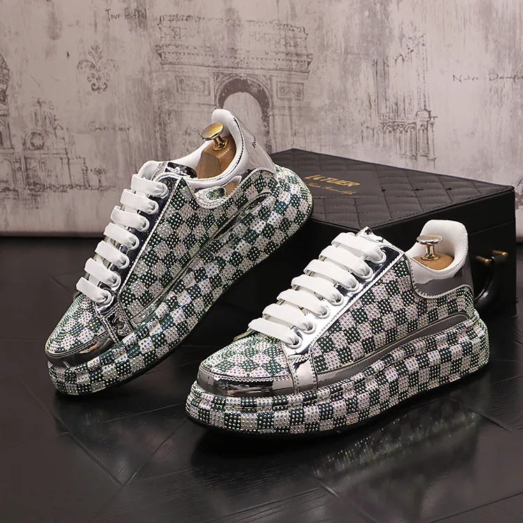 New Rhinestone Flat Leather Shoes Fashion Men Embroidery Loafer Dress Smoking Slipper Casual Diamond Shoe 38-44