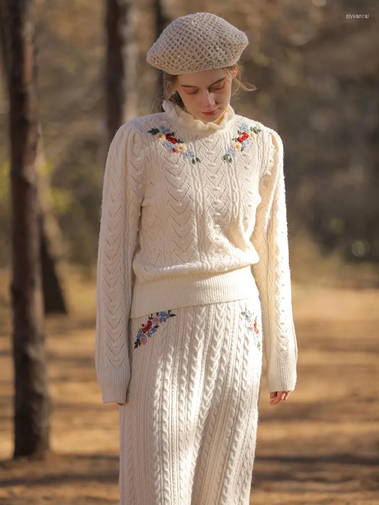 Pulls pour femmes Lynette's Chinoiserie Printemps Automne Femmes Mori Girls Volants All-Match Vintage Fleur Broderie Bas Pull Laine