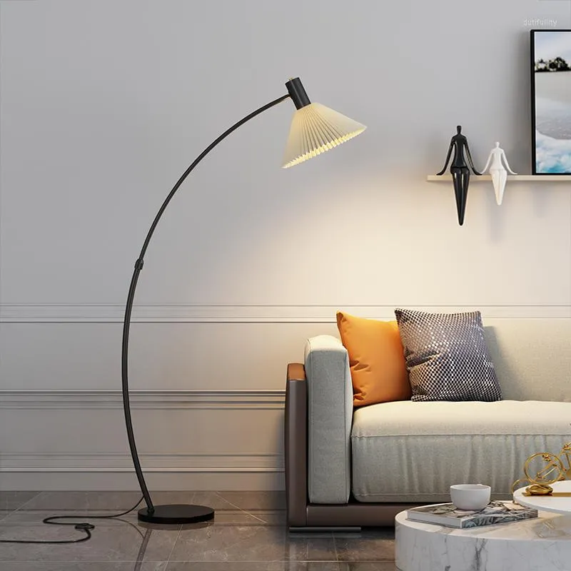 Golvlampor 2022 Fiske nordiskt modernt sovrum hem dekorativ vertikal stor led marmorlampa