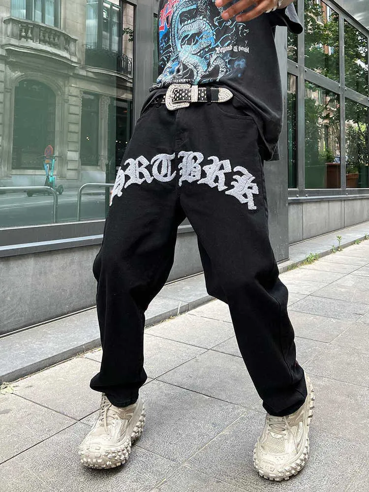 Men's Knee Length Black Vintage Straight Jeans with Heart