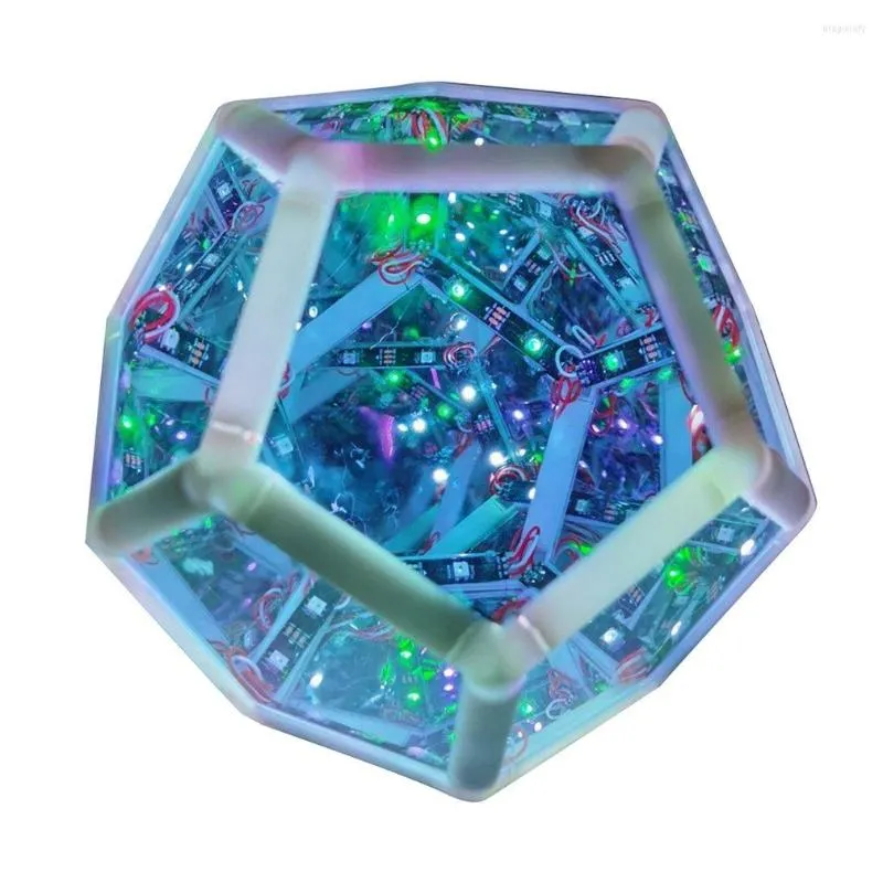 Creative Cool Dodecahedron Night Light Multi-color Change 20cm Flashing Color Art Lamp para regalo de cumpleaños de los niños