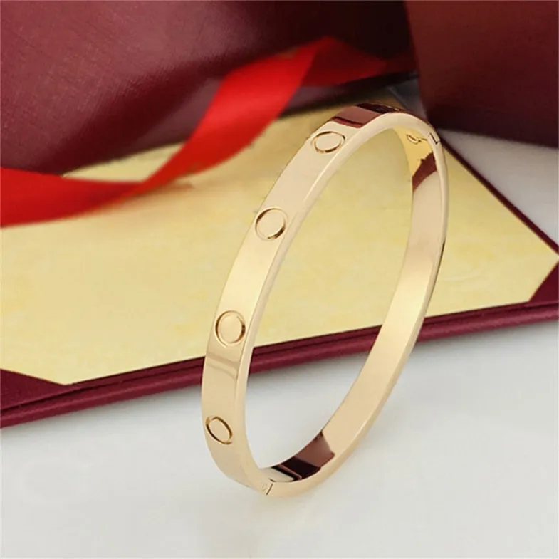 Love Screw Bangle Trend Designer Armband lyxiga smycken Kvinnor Män armband med Diamond Classic Titanium Steel Eloy Gold-Plated Craft 3 Colors With Velvet Bag