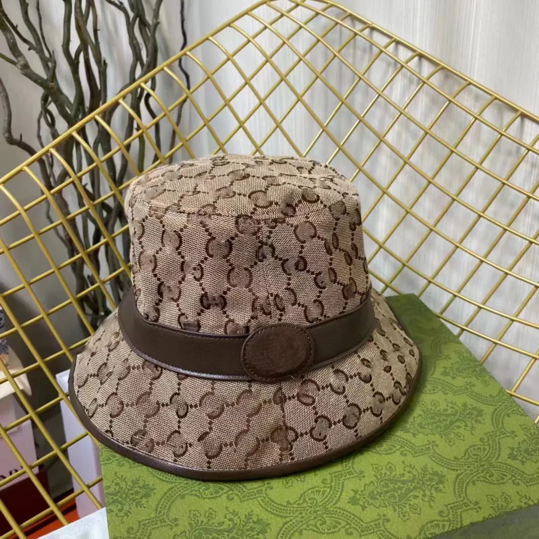 2022 Cappello classico firmato con sacchetto per la polvere nero marrone blu rosa bianco Tela del personaggio con cappelli moda uomo e visiera parasole da donna Berretto da pescatore