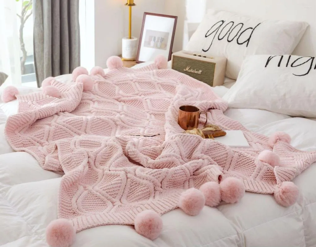 毛布の装飾的なソファベッドソファニットかわいいふわふわポンポンデザインホワイトピンクグレーソフトウォーム冬のシェニールスローブランケット