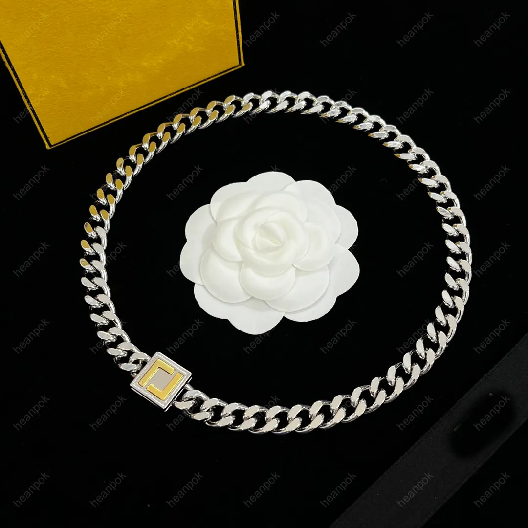 Designer Earrings Bracelets Silver Necklace Chain Jewelry Luxury Letter Pendant F Bracelet For Women Men Earring Accessories Bijoux Box 2022