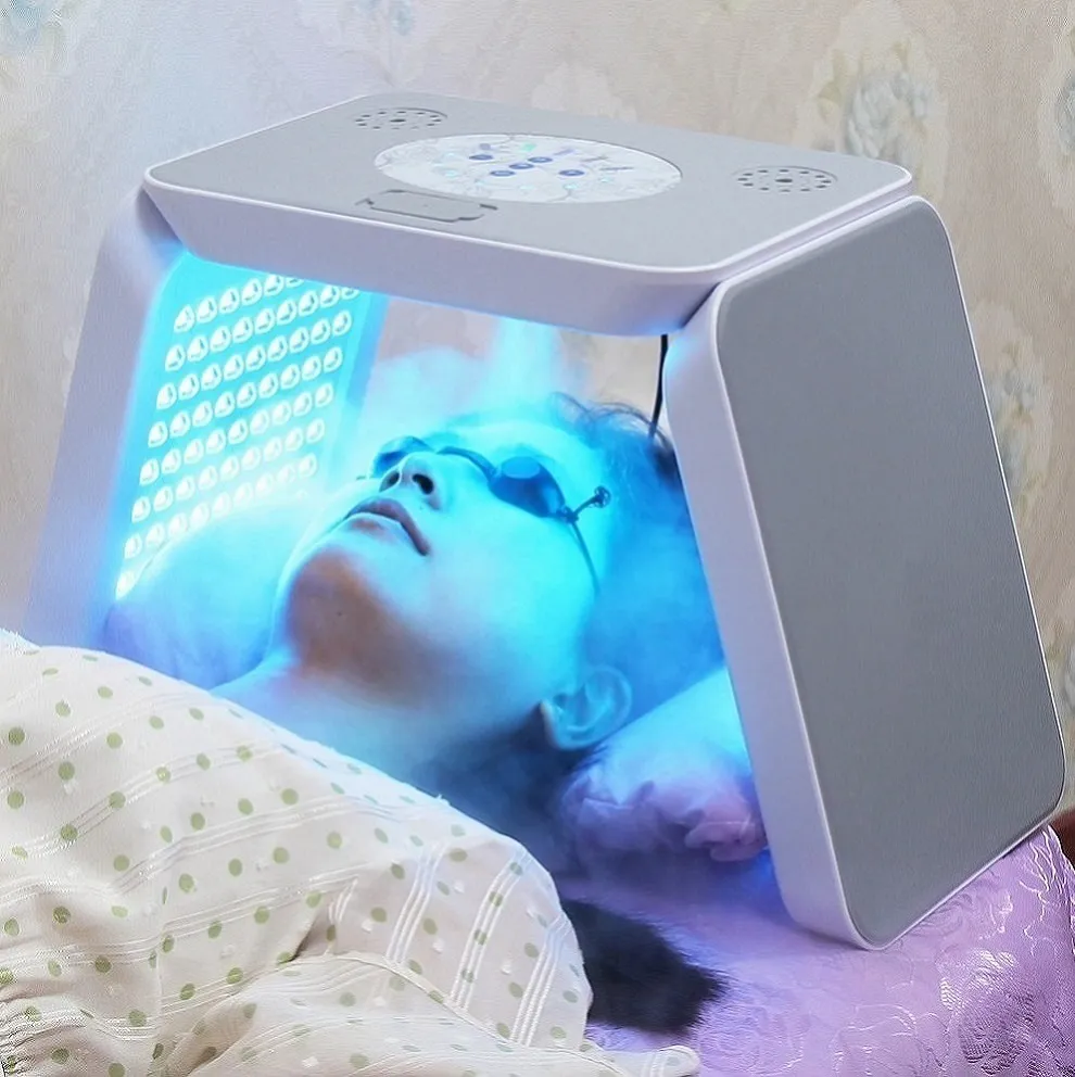 Hurtownia Nowe koreańskie produkty do pielęgnacji skóry Skórne zacieśnienie nano spray panelu twarzy LED Maszyna twarzy 7 Lekka LED PDTT Terapia