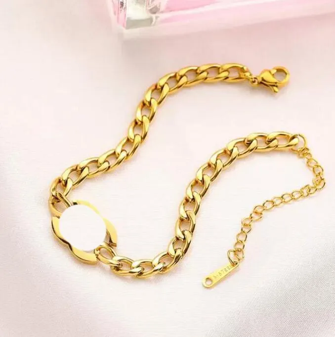 C Logo 18K chapado en oro de acero inoxidable Charm Bracelet Titanium Luxury Brand Designer Chain Bangle Hombres Mujeres Accesorios de joyería de metal