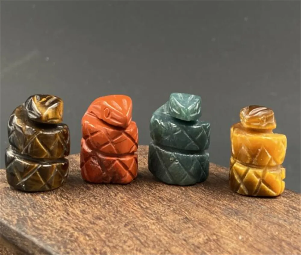 Wholesale Party Favor 1'' Hand Carved Gemstone Crystal Snake Figurine Animal Carving Home Decor Craft Stone Healing Rock KD1