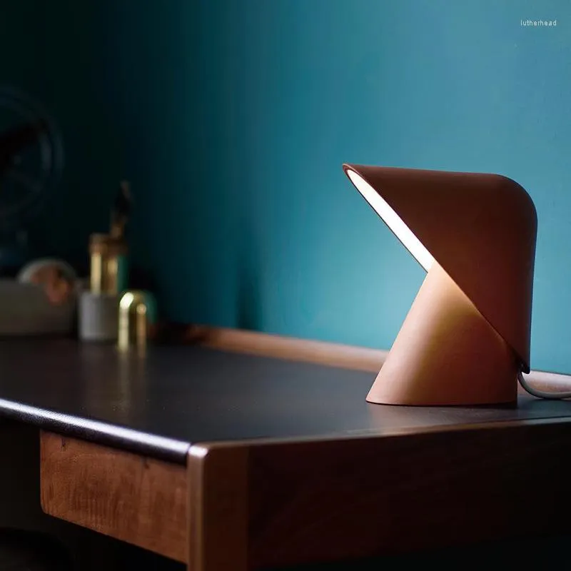 Lampes de table postmoderne minimaliste chambre d'enfant lampe de chevet étude nordique chambre bureau veilleuses pour