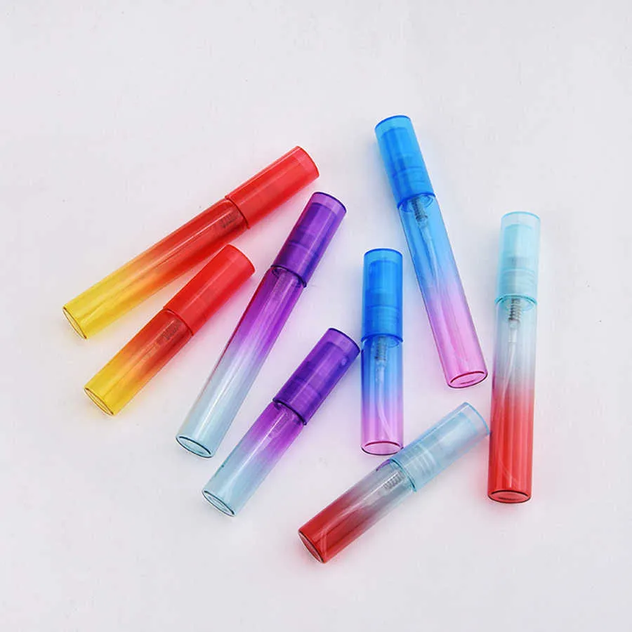 プラスチック噴霧器勾配色の香水ボトルサンプル香水ボトルミニミニ空のポータブルトラベルボテラデ香水