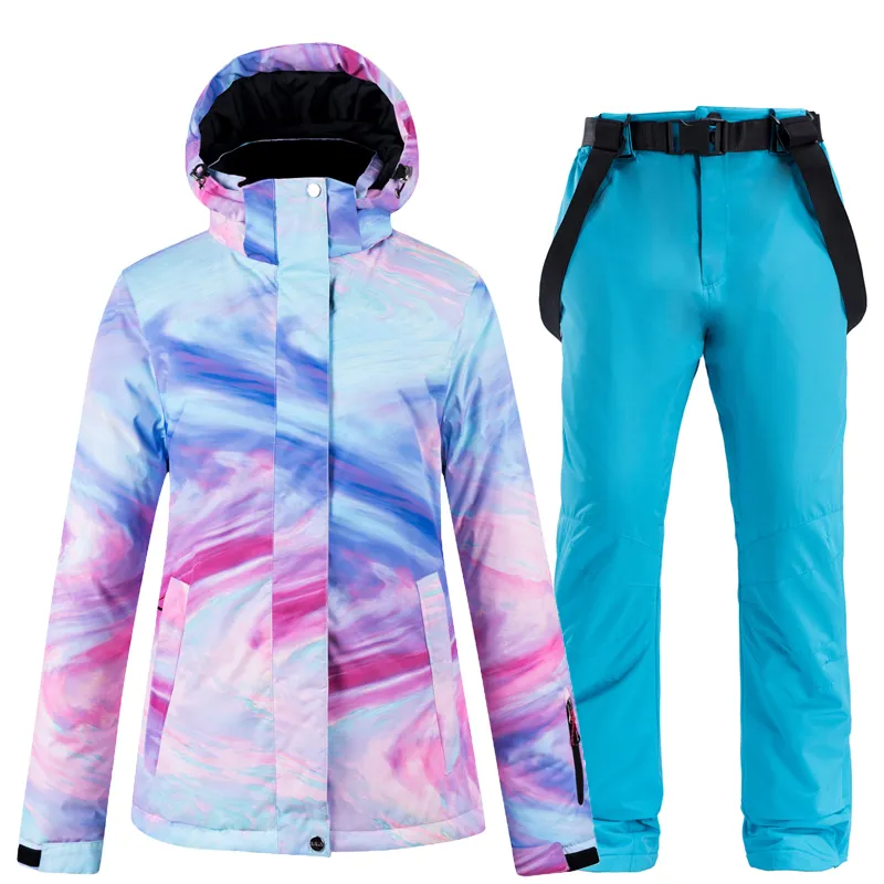 Combinaisons de ski Mode Costume de neige coloré Porter des vêtements de snowboard pour femmes Costumes imperméables d'hiver Veste de ski en plein air Pantalon à bretelles Bavoirs 221104