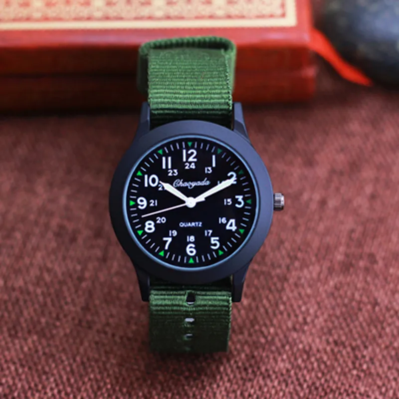HBP Fashion Mens Watchs Quartz Luxury Watch Men Men Casual Slim Steel imperméable Sport Wristwatch