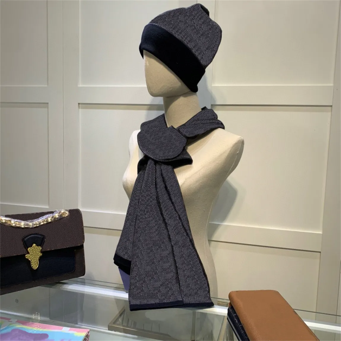 豪華な帽子のスカーフセットビーニー用男性女性冬2枚のデザインキャップ