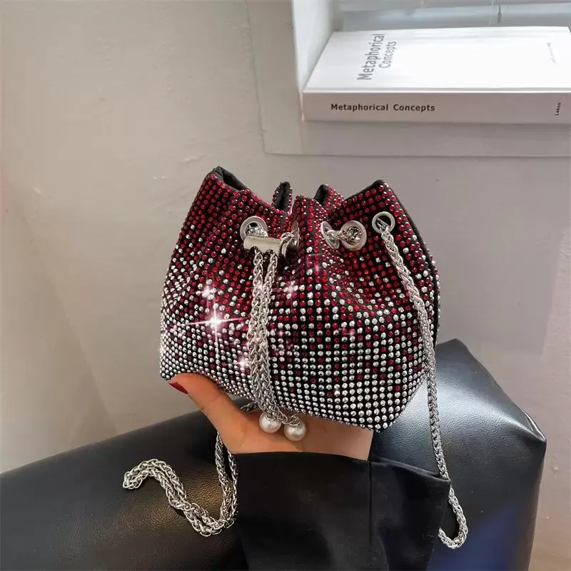 Kvinnor axel crossbody chain väskor lyxig toppkvalitet stor kapacitet diamant handväska modedesigner shopping väska handväskor 3 färg hbp
