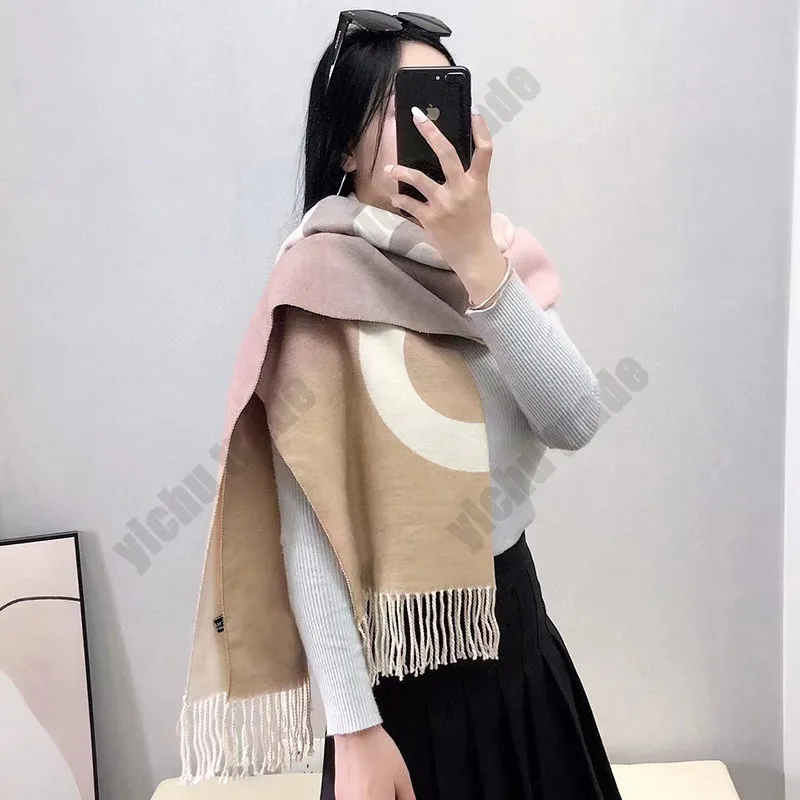 Winter BIG C Scarf Women Cashmere Pashmina Shawls Female Luxury LETTER Print Wraps Thick Blanket Warm Bufand Lady Travel Stoles