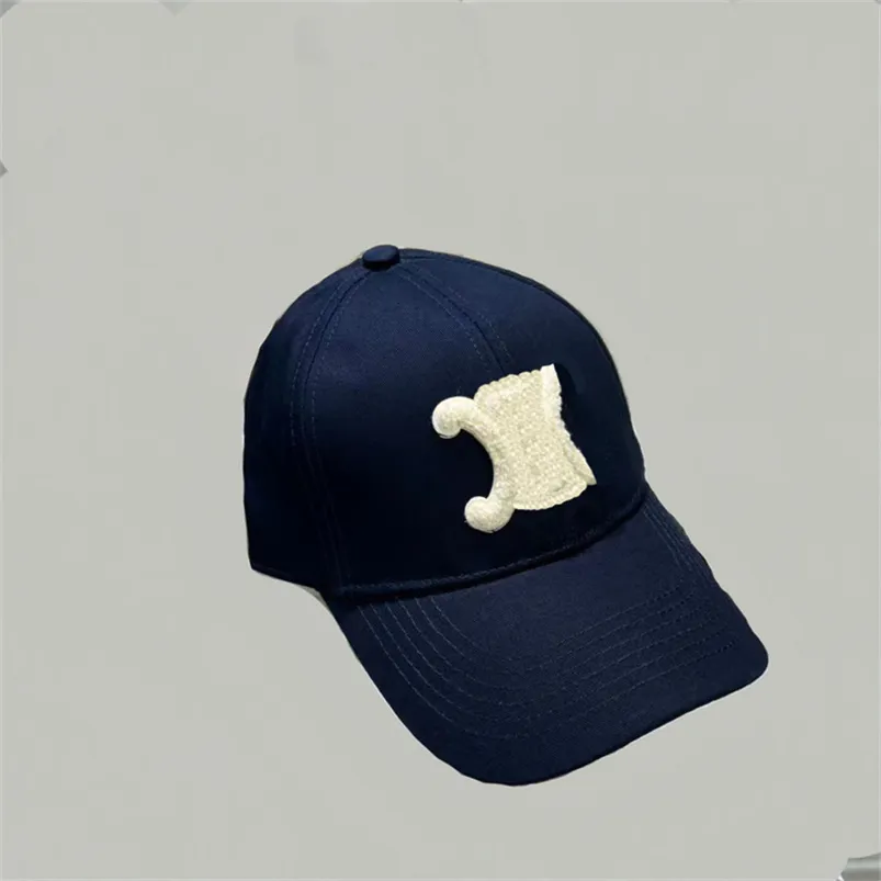 2022 Winter Ball Caps for Mens Women Designer Cashmere Baseball Cap With Letters Fashion Street Hat Beanies Trucker Cap Multi Colors