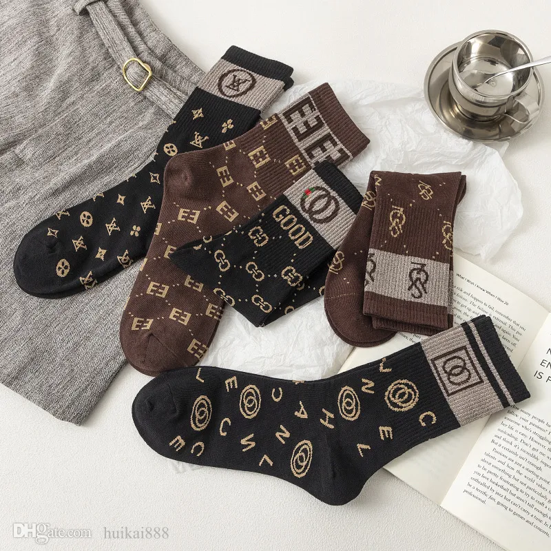 Designer Men's and Women's Socks Luxury sport mid-tube socks Winter monogram printed sock embroidered cotton men