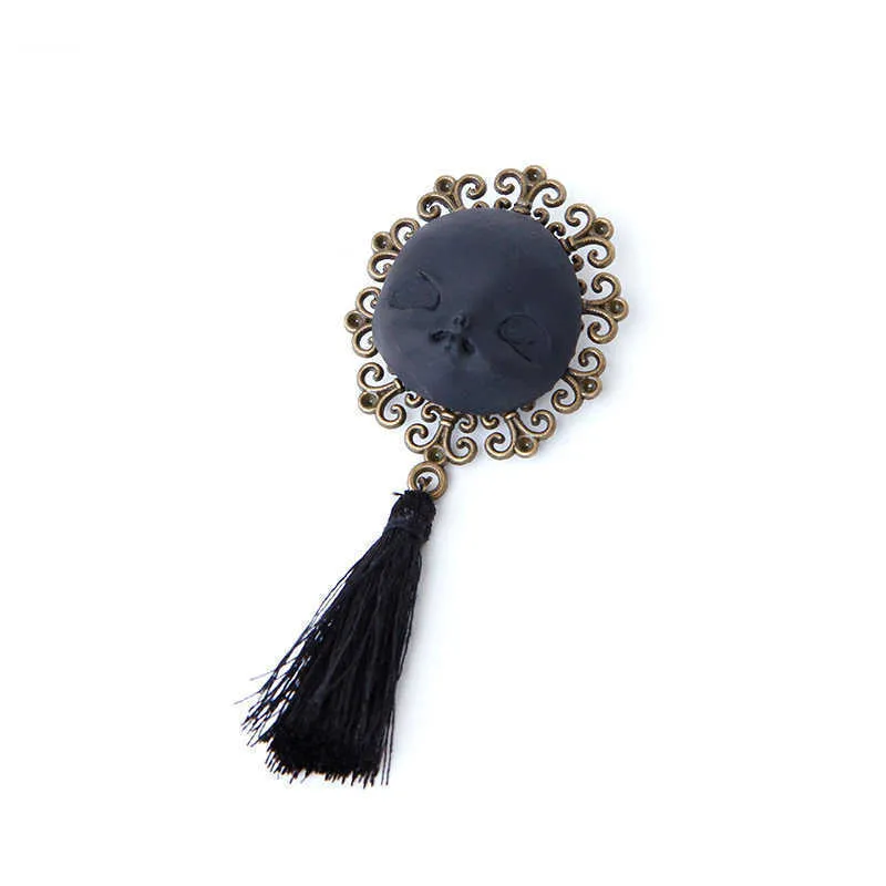 Dark Grey Halloween Brooch Gothic Style Grey Ghost Doll Face & Tassel Brooches Festival Creative Accessories Personality Pins