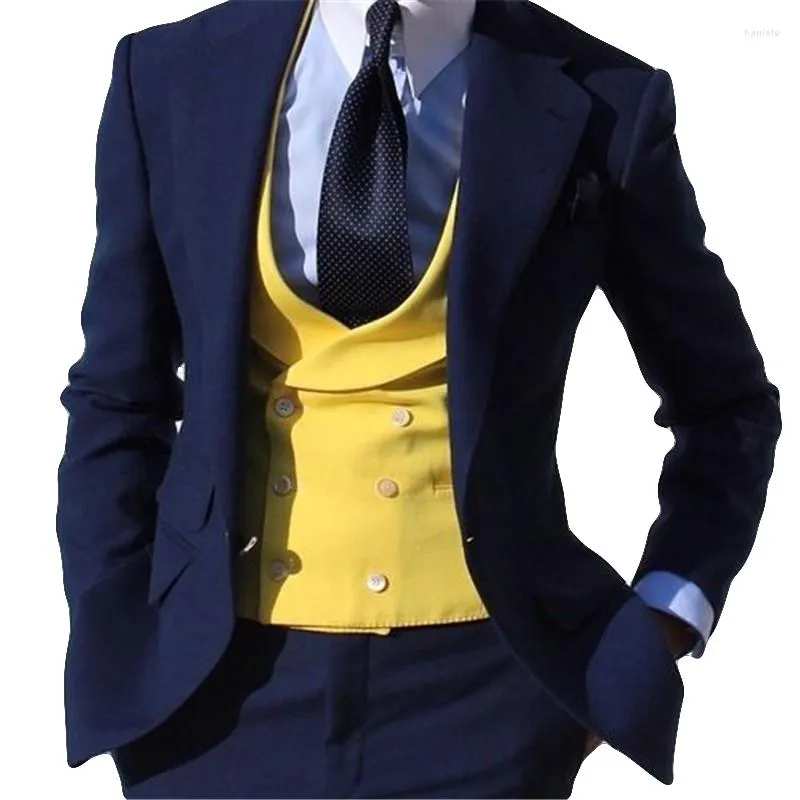 Мужские костюмы темно -синие брюки Желтая двойная грудь Свадебный костюм для мужчин Slim Fit Custom Made Groomman носить 3 штуки