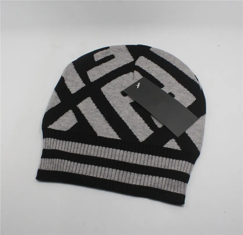 Fashin Nieuwe ontwerper Beanie Luxe Men Baseball hoed Sport Katoen gebreide hoeden Skull Caps gemonteerd klassieke driehoeksbrief geprinte wollen beanies Casual Outdoor F-15