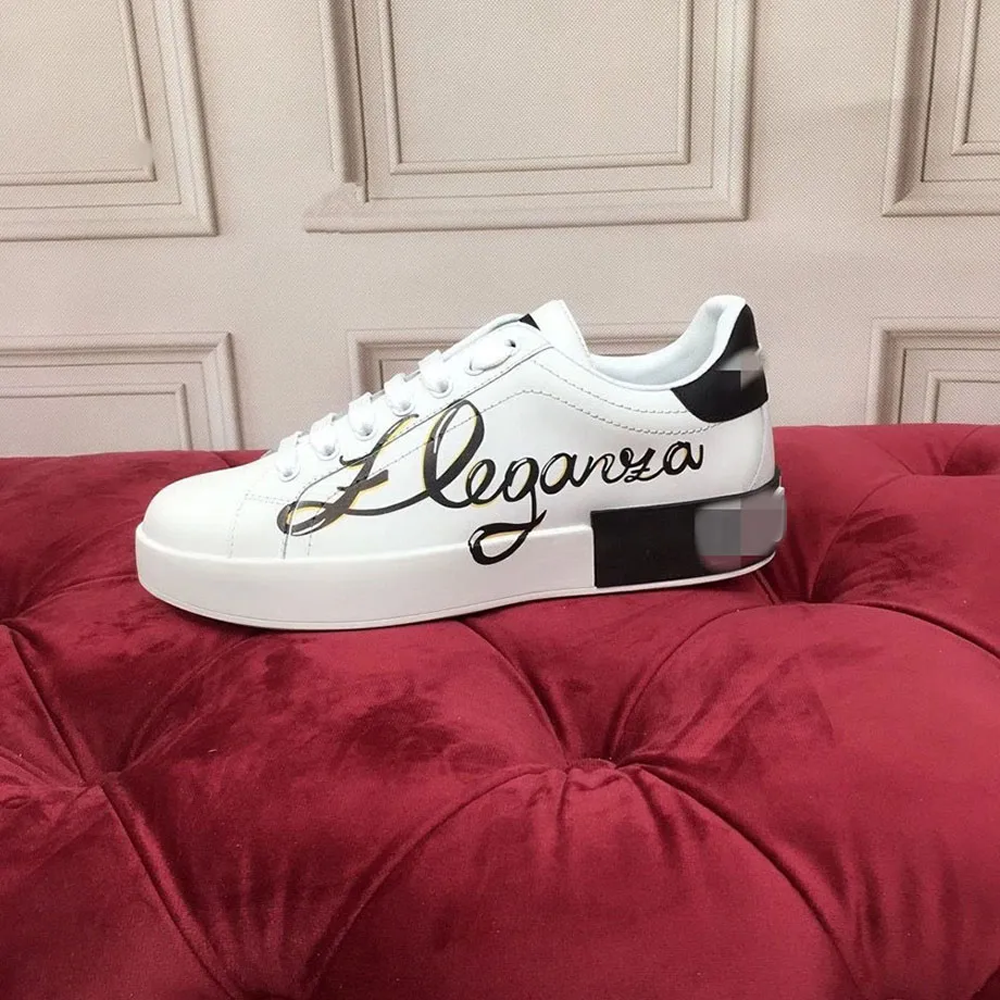 2022 Sapatos de luxo de luxo leves Designers de damasco sapato Novo tênis de corrida de tênis Sapatos homens e mulheres tênis de caminhada Kljj0002 Asdasdawsdasdad