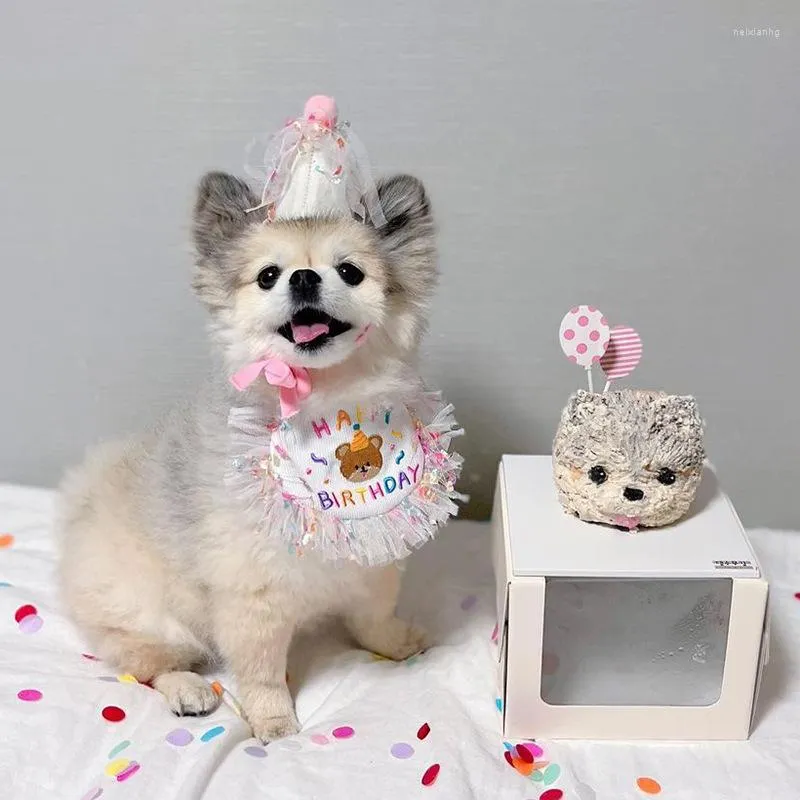 犬のアパレルは誕生日パーティーペットサリバタオルビチョントライアングルスカーフビブハットセットチワワアクセサリー