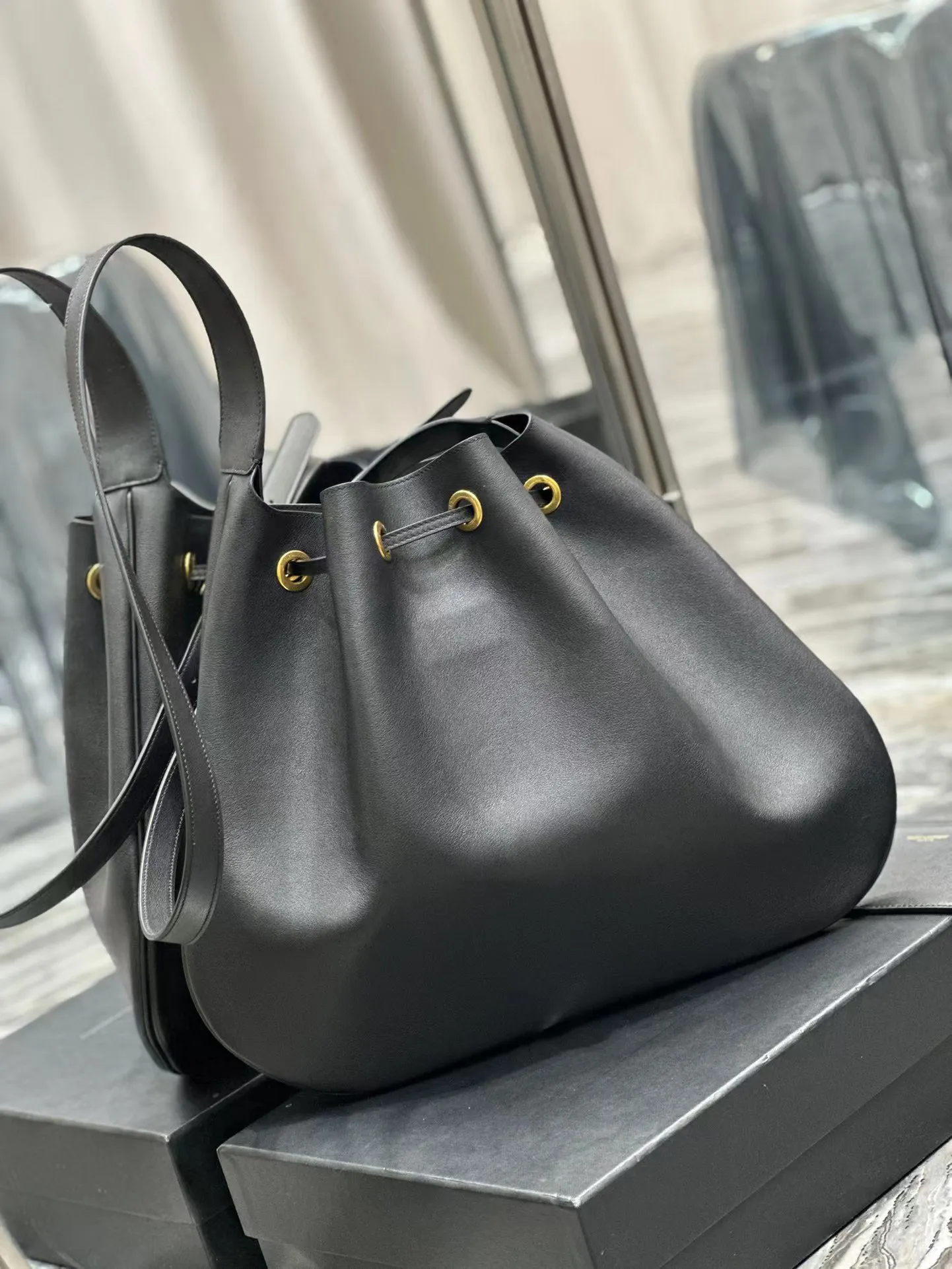 حقيبة مصمم Totes Half Moon Crossbody Luxury Lady Handbag Bags Conder Fashion Counter Counter Brand