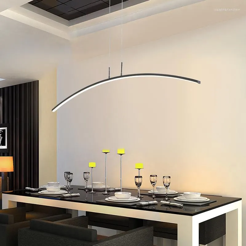 Lampes suspendues Long ovale personnalité nordique lustre créatif LED lampe de restaurant salle à manger simple moderne salon art arc