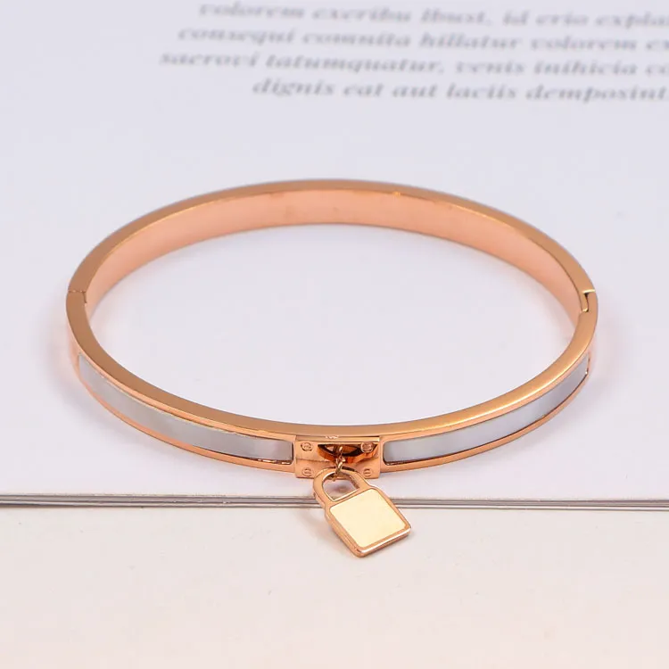 Bracelet en cuir de créateur pour hommes femmes bracelets marque bijoux de luxe bracelets en or pendentif serrure femme haut de gamme élégant cadeau de mode