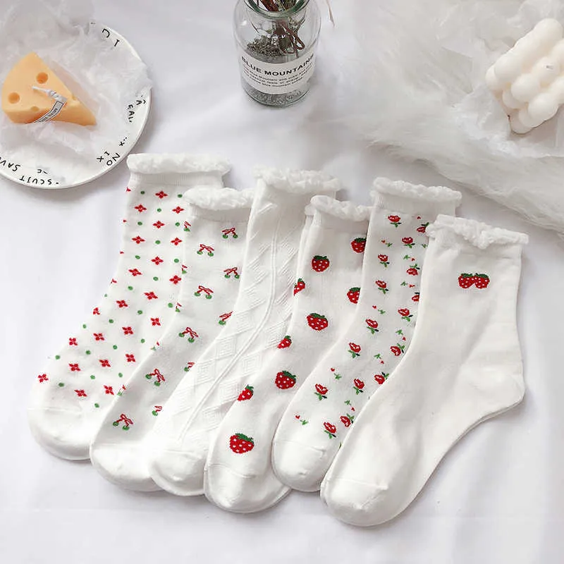 Socken Strumpfwaren Japanische Süße Frauen Rote Erdbeere Koreanischer Stil Blumen Crew Kawaii Baumwolle Harajuku Kuh T221102