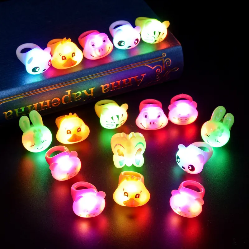 Gants LED Anneau de lueur de colle douce pour enfants Jouet flash de dessin animé d'anneau d'animal mignon D67